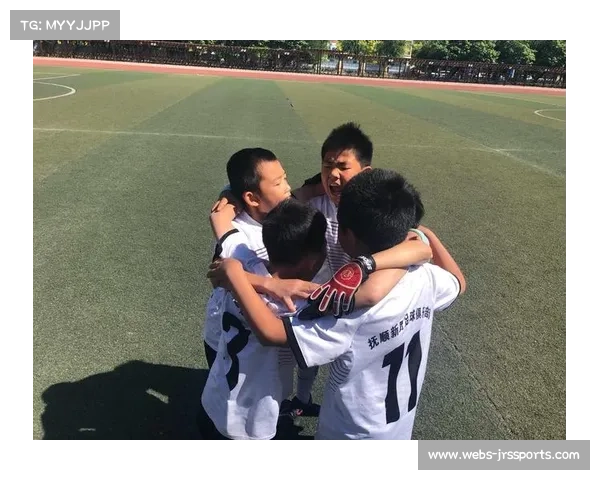 巴黎王子公园球场的历史演变:从自行车赛场到足球圣殿 巴黎王子公园球场的历史演变:从自行车赛场到足球圣殿