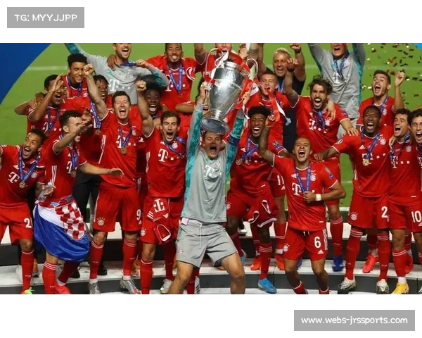 奥格斯堡球员围抱庆祝制胜球，主场球迷高唱保级战歌